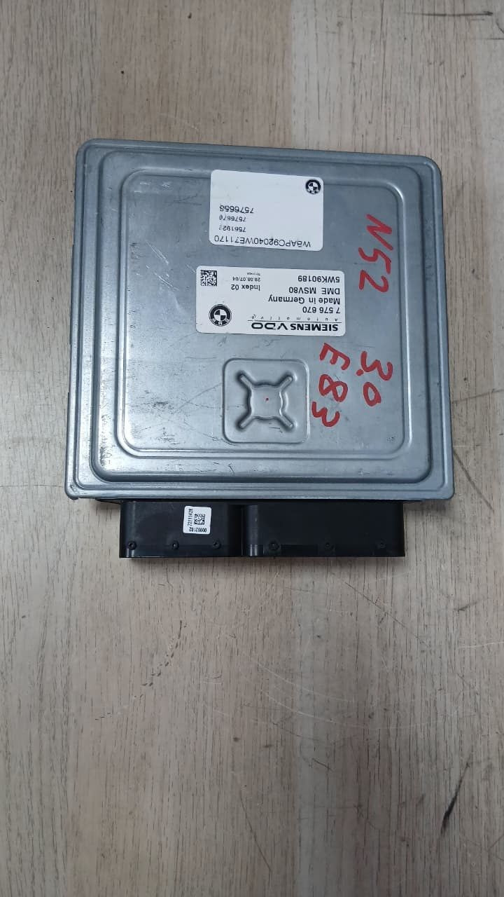2007-2013 BMW E83 X3 3.0 N52N Engine Control Module 7576670 ECU