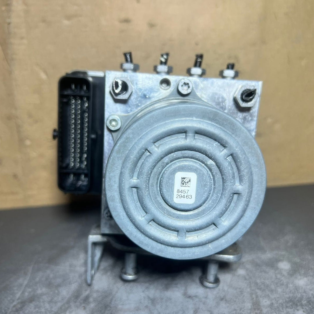 14-18 Mercedes W205 C-Class Hybrid ABS Anti Lock Brake Pump Module A253 9011600