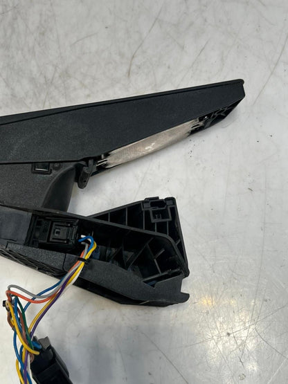 2007-2011 BMW 3 5 Series E90 E92 328i 335i F10 Accelerator Pedal 6789998 OEM