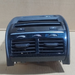 قم بتحميل الصورة إلى عارض الصور، BMW 5 G30  G31  F90 M5 REAR CENTER CONSOLE AIR VENT GRILLE TRIM PANEL 9357866
