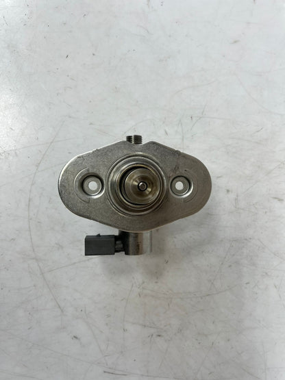 2013-2018 BMW 650i N63 X5 X6 M5 550I xDrive High Pressure Fuel Pump 7599865 OEM