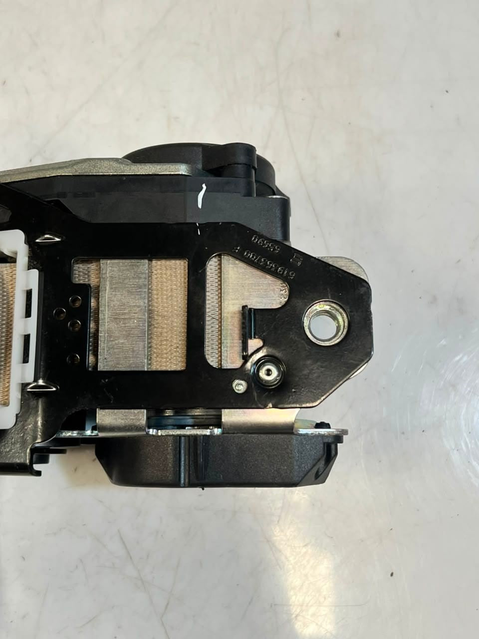 BMW 5' 7 SERIES F10 F11 F01 F02 Front Right Seat belt 6237430 OEM