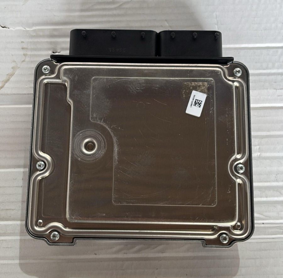BMW OEM N47 320D F30 F34 F32 F36 ENGINE CONTROL UNIT DDE ECU ONLY 8573259 USED