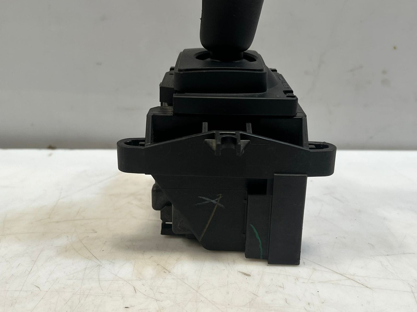 BMW 5 Series F10 F11 7 Series F01 F02 AUTOMATIC Gear Selector Switch 9296905 OEM