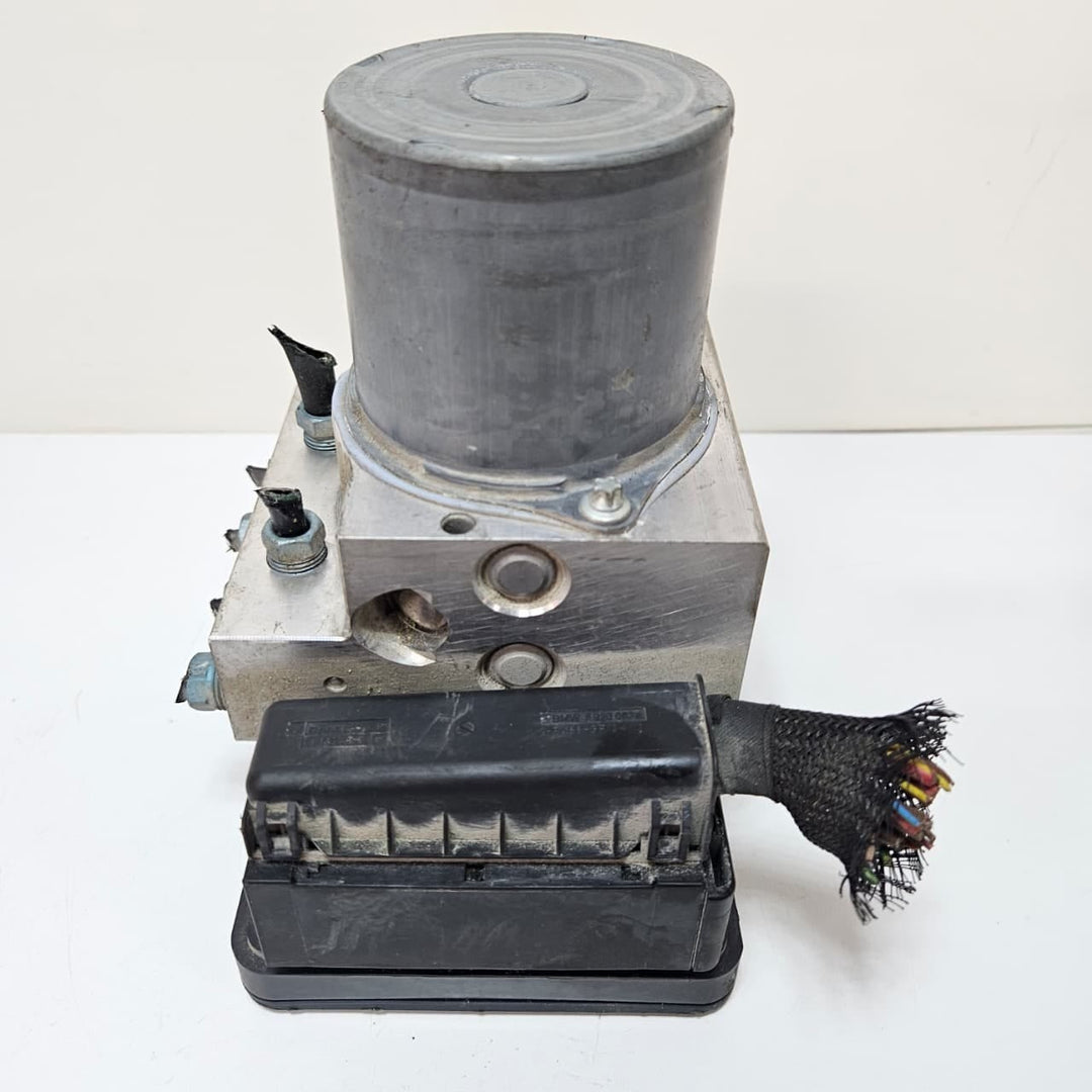 OEM BMW 5 6 7 Series F10 F11 F06 F12 F13 F01 ABS Pump 6881309