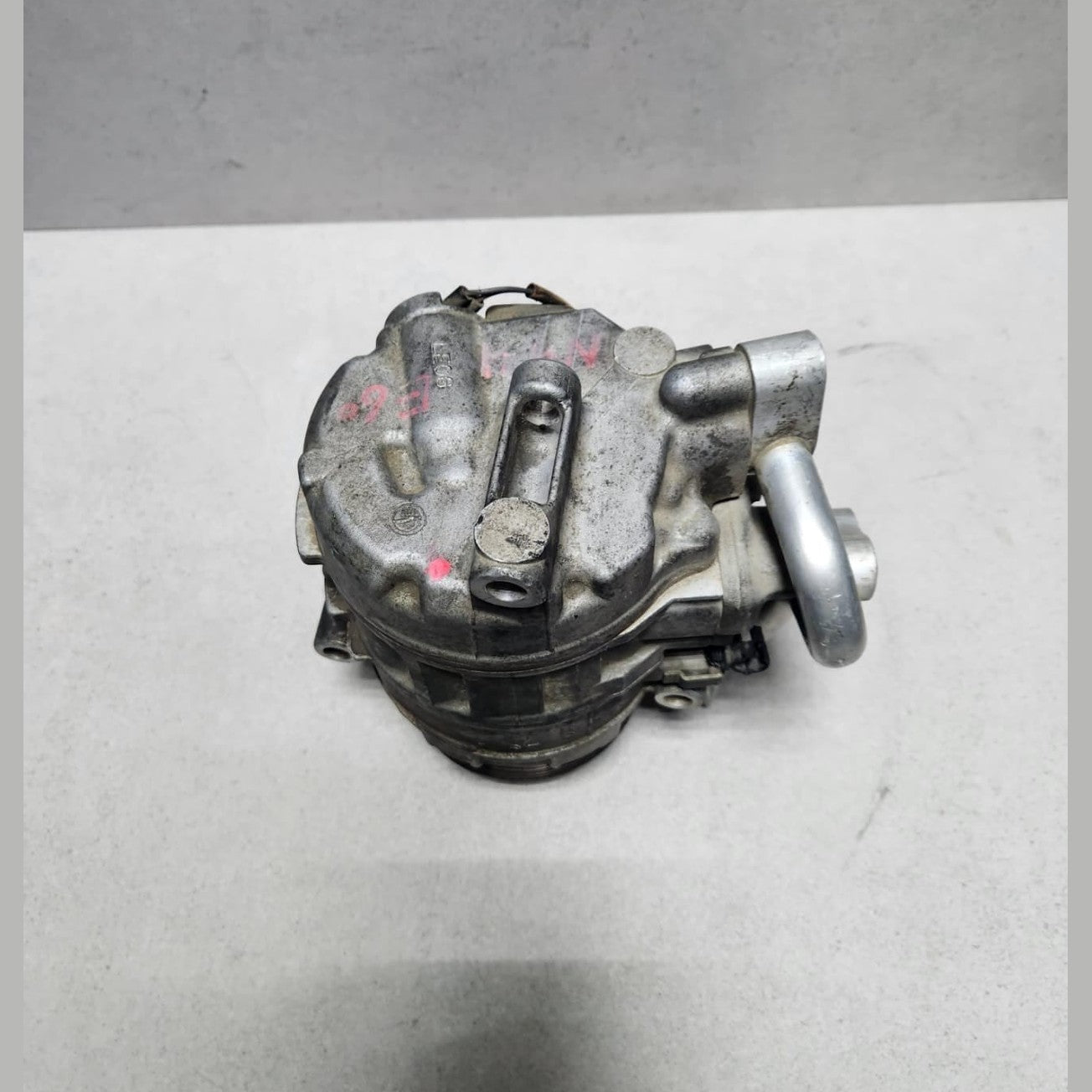 2008-2010 BMW 535i AC Compressor Clutch 9174804 535i 535xi N52