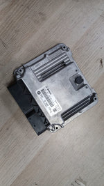 Load image into Gallery viewer, BMW Engine Control Unit 8582155 DDE F30 320d and 420d N47 diesel 