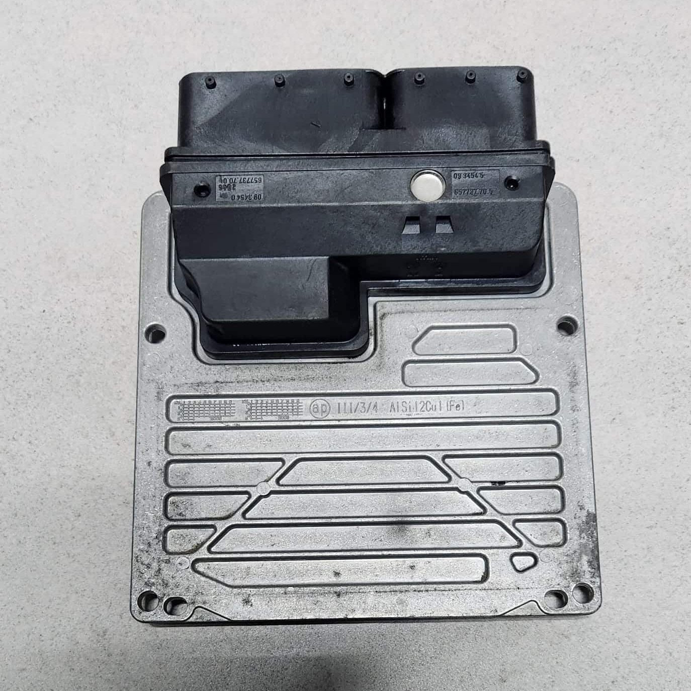2011-2012 Mercedes-Benz C180 Engine Control Unit A2710108847