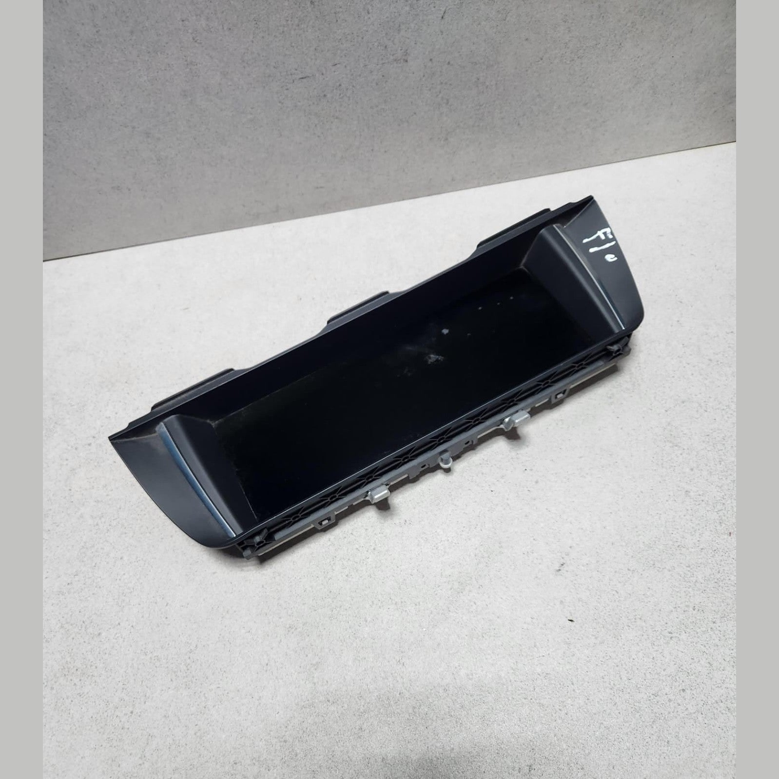 2011-2015 BMW 528i Central Information Display Screen 9289008 5 Series F10 F11
