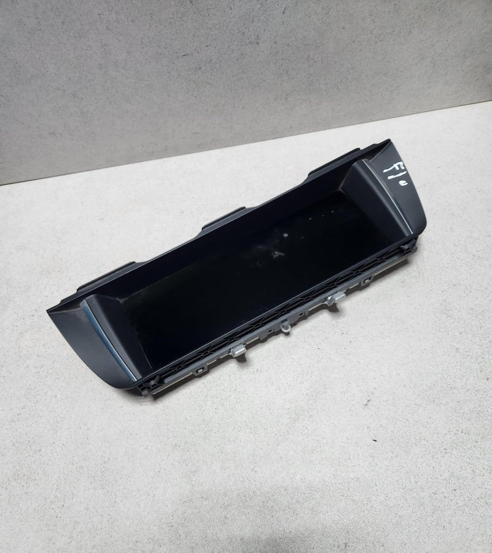2011-2015 BMW 528i Central Information Display Screen 9289008 5 Series F10 F11
