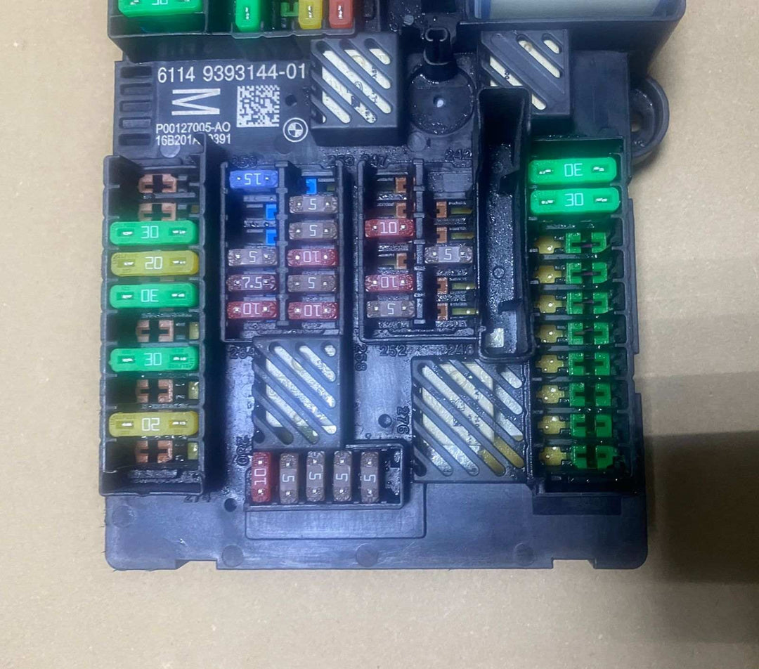 2018 BMW 430i Power Distribution Box 9393144, G11 G12, 750i, and 430i