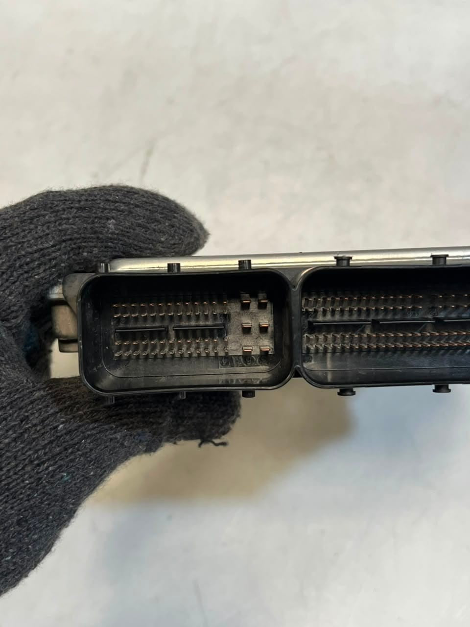 BMW 1 Series E81 E87 3' E90 E91 Engine Control Unit ECU ONLY 7585247 OEM