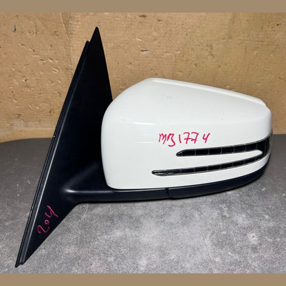 2010-1012 Mercedes-Benz W204 C-Class Left Side Mirror Foldable W/ Signal Light