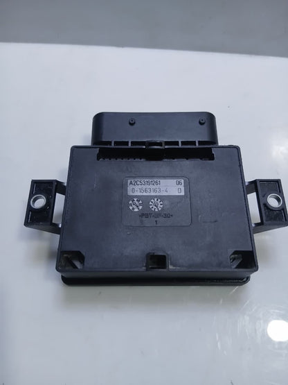 BMW 5 Series F10 F11 F12 F13 F25 F26 650i Parking Brake Control Module 6858017
