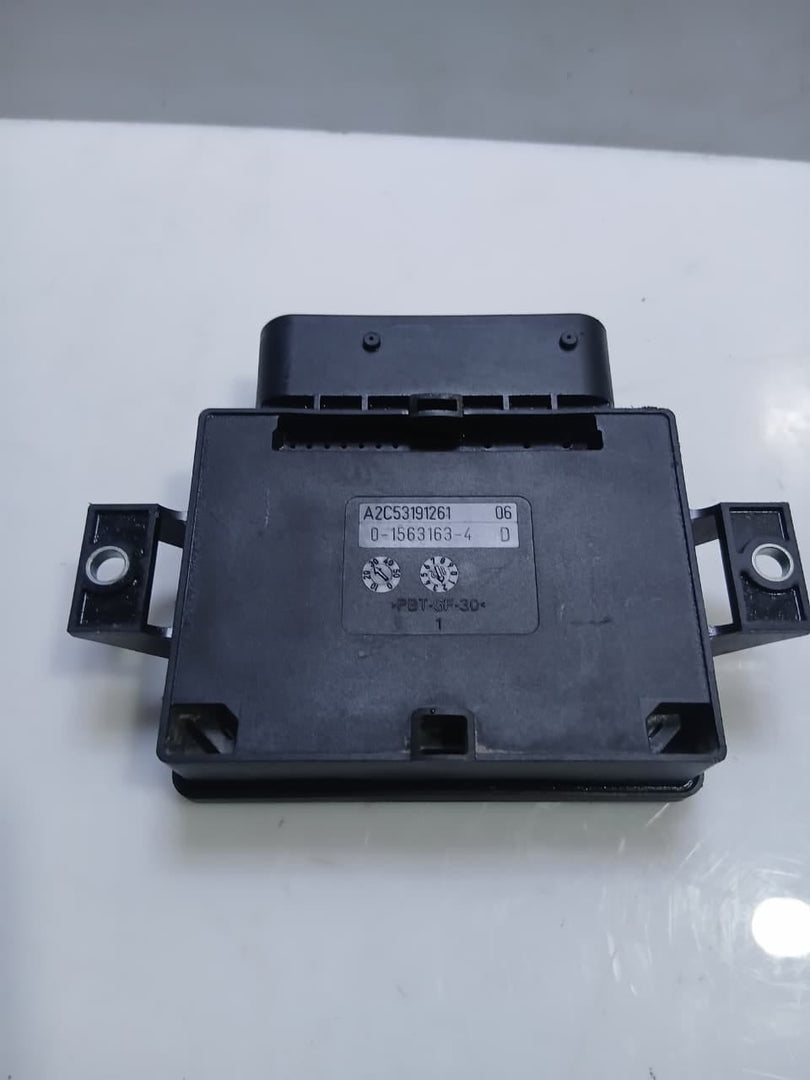 BMW 5 Series F10 F11 F12 F13 F25 F26 650i Parking Brake Control Module 6858017