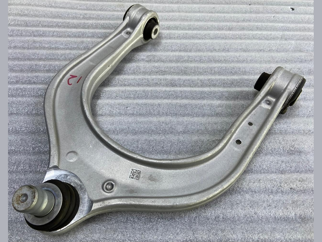 OEM BMW X5 X6 X7 UPPER FRONT RIGHT CONTROL ARM ASSEMBLY 6893116