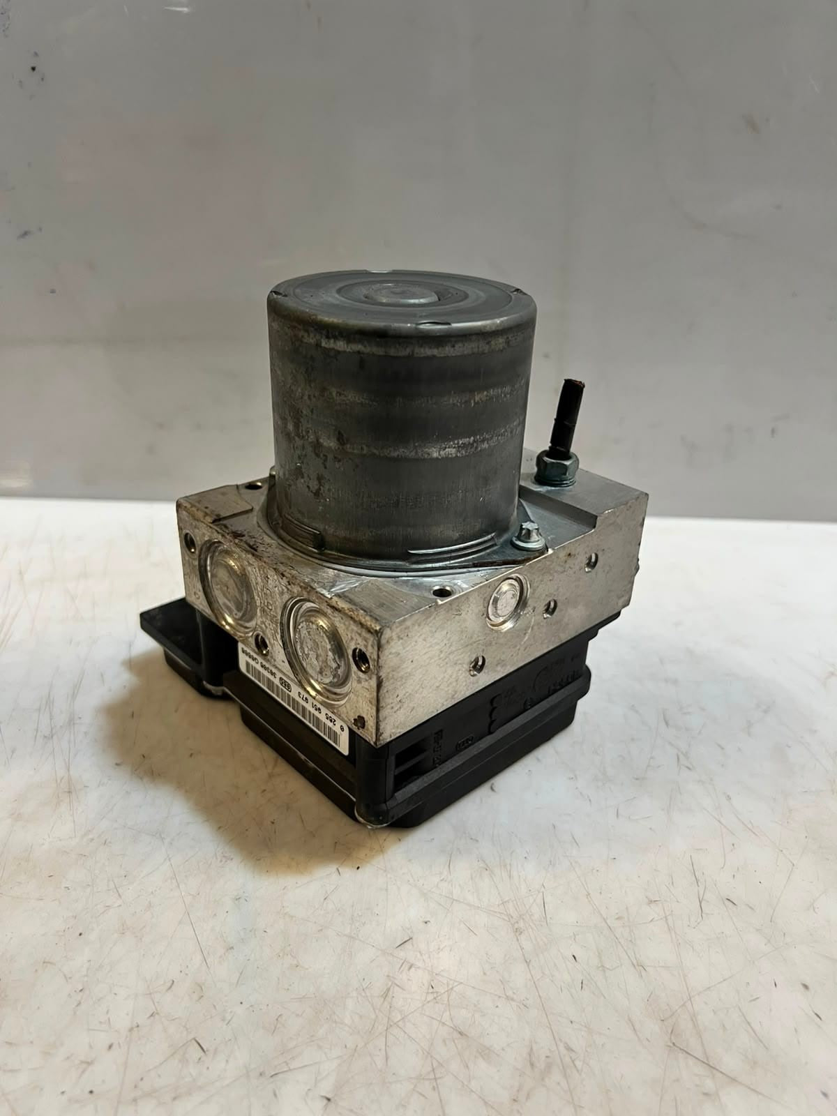 2010-2015 BMW X1 E84 EUR N20 RHD Hydraulic Abs Brake Pump 6860216-01 OEM