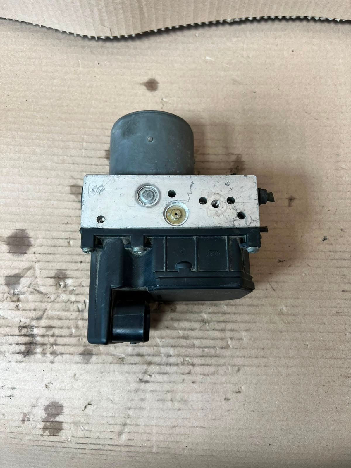 2001-2003 BMW 5' 7' 525i E38 E39 ABS Pump Control Module 6750345 OEM