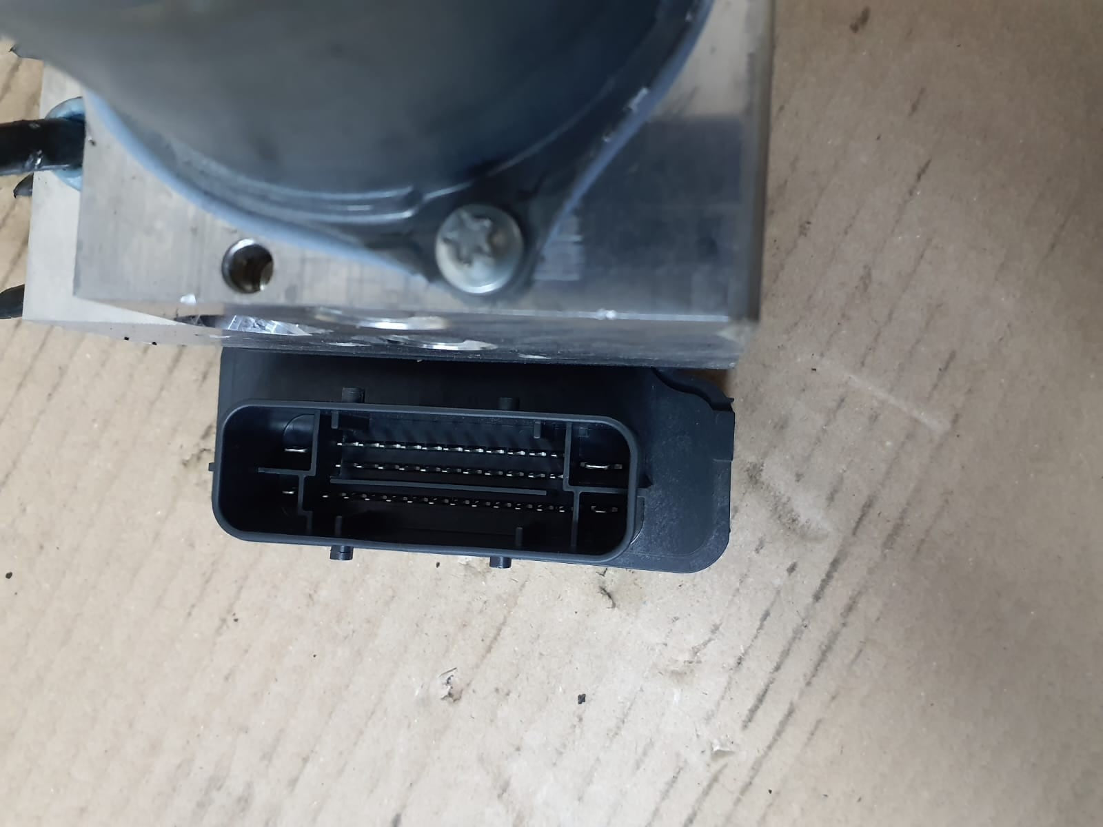 2011-2016 BMW F10 F11 5 Series 528i ABS Pump DSC Hydraulic Control Unit 6868329