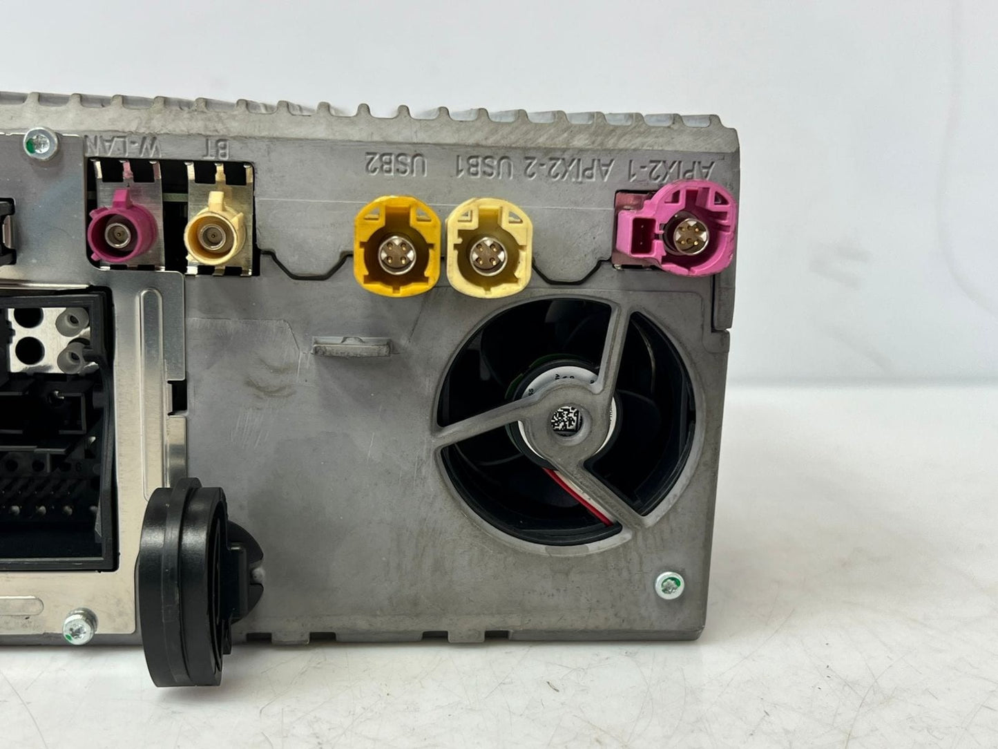 BMW F20, F21, F23, F30, F31, F45 F48 LCI NAVIGATION Head unit High 2 6822070 OEM