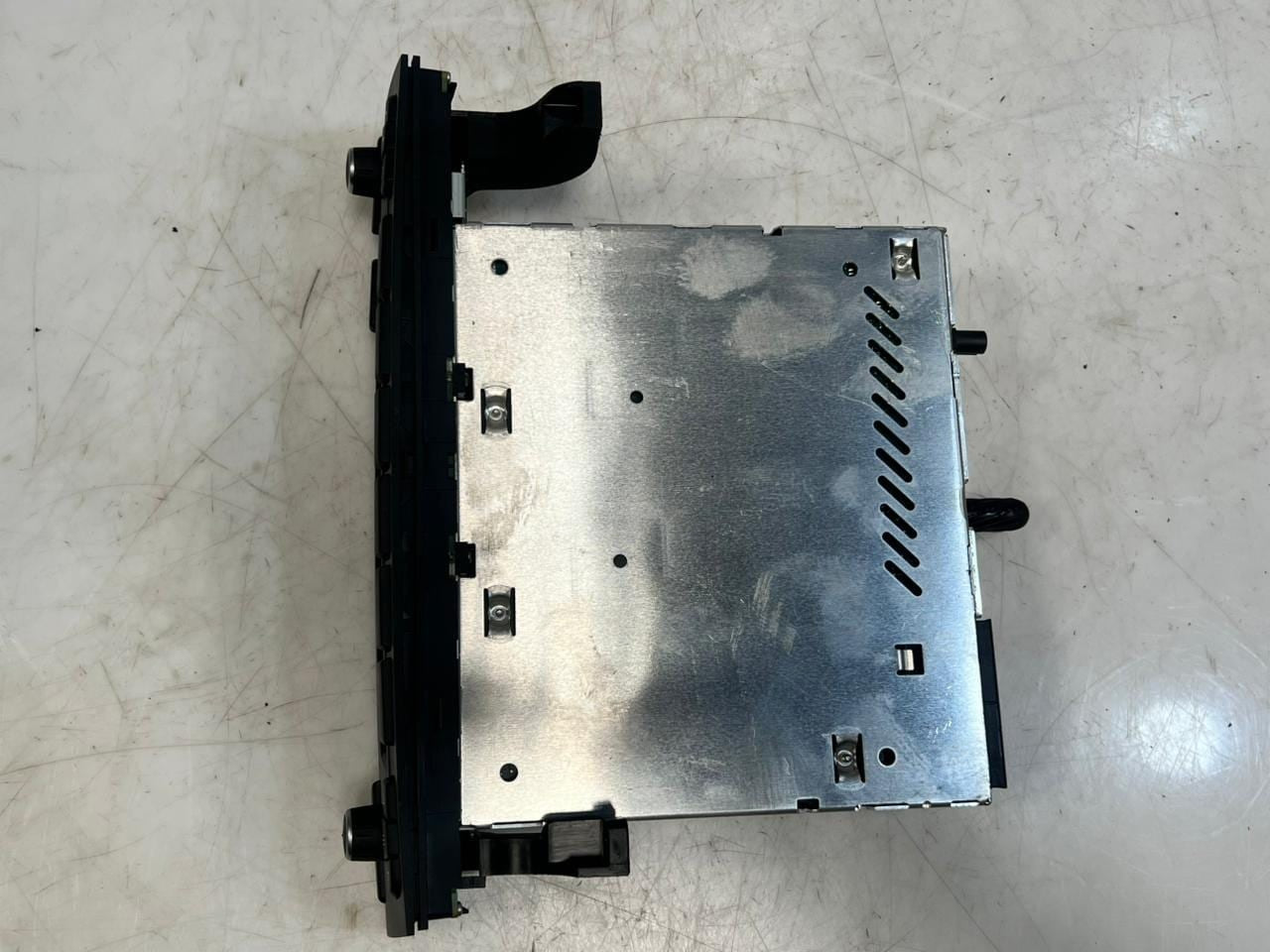 BMW E84 X1 E90 E91 E92 E93 E87 E88 E82 Professional Cd Radio Player 9246500 OEM