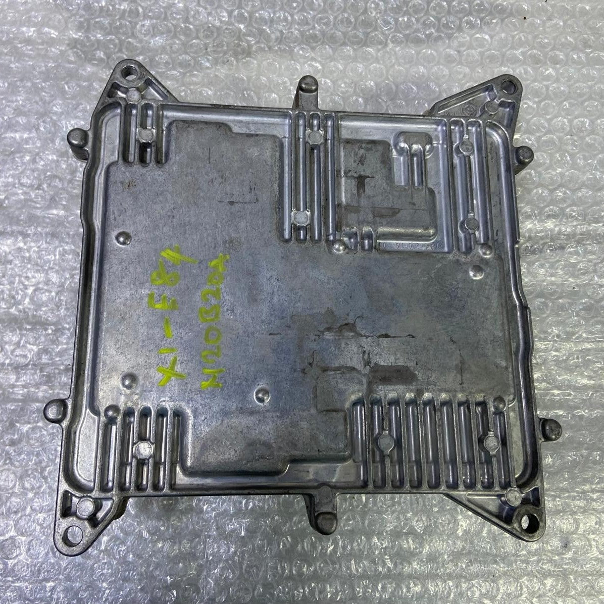 OEM BMW X1 E84 N20B ENGINE CONTROL UNIT DME ECU SET 7639375 BOSCH