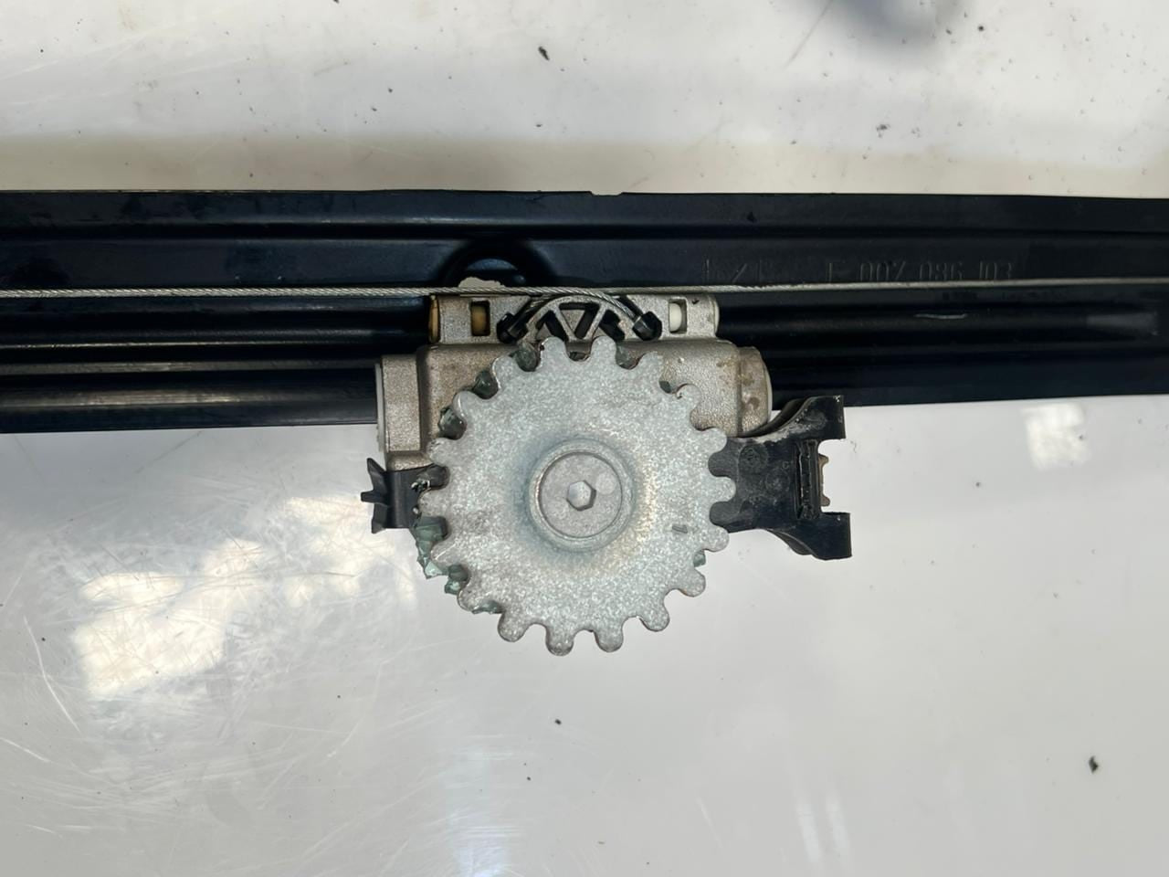 2013-2019 BMW 650i F07 Gran Coupe Rear Left Door Window Regulator Motor 7275399