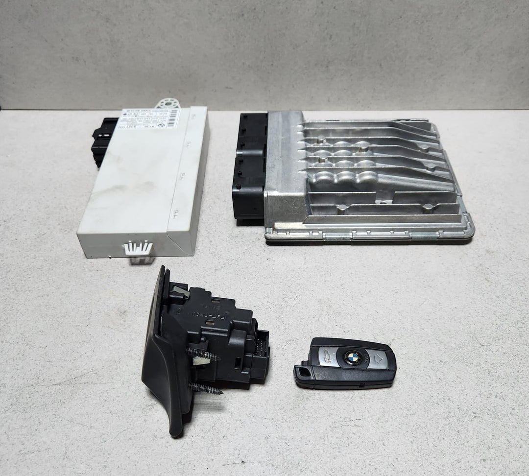 2006-2007 BMW 525i Engine Control Module MSV70 7559178 E90 E91 E60 E61 