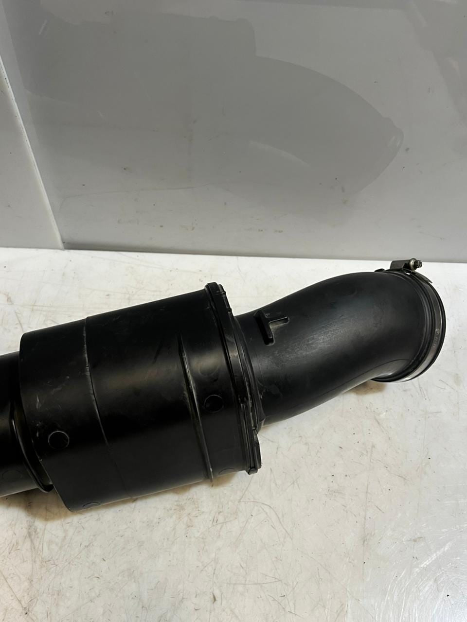 2011-2016 BMW F10 F11 F07 F18 GT 528i 535i Air Intake Duct LINE PIPE 7612094 OEM