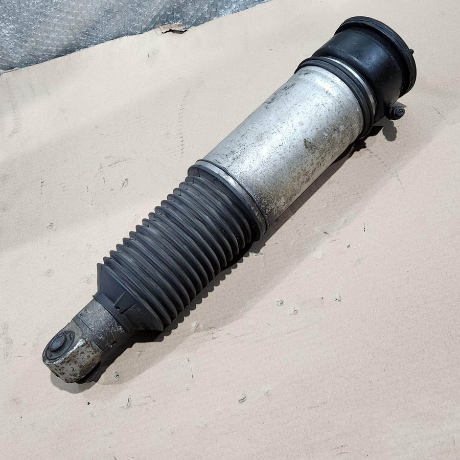 2002-2005 BMW 745i Air Suspension Shock Absorber RHS 6758574 7 Ser E65 E66 E67