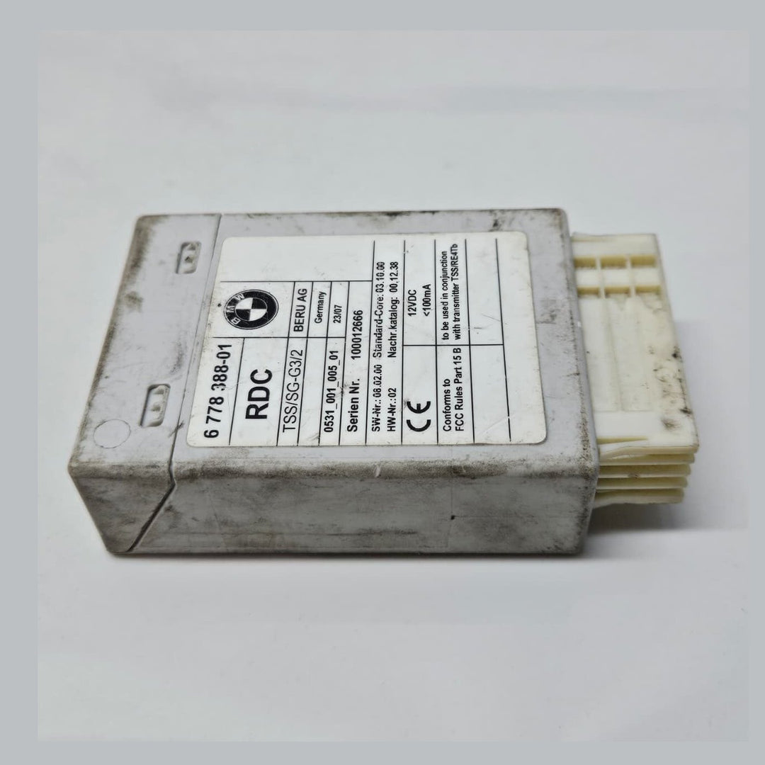 2007-2013 BMW E90 E91 E92 328i Tire Pressure Control Module 6778388