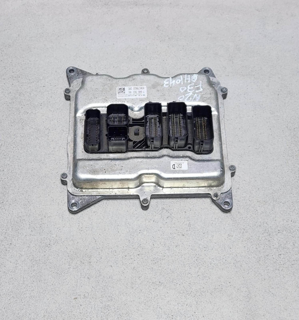 2012-2018 BMW 320i Engine Control Unit 7646763 F25 F30