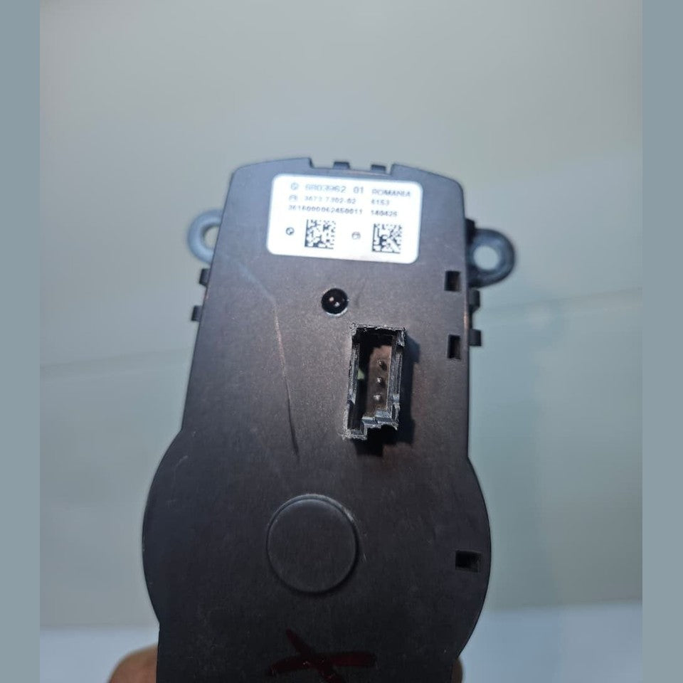 BMW F25 X3 Head Light Switch Control Panel Lamp Element 6803962