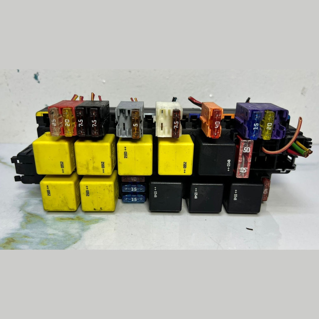 Mercedes-Benz W220 CL55 AMG Front SAM Module Relay Fuse Box A032 5458232 OEM
