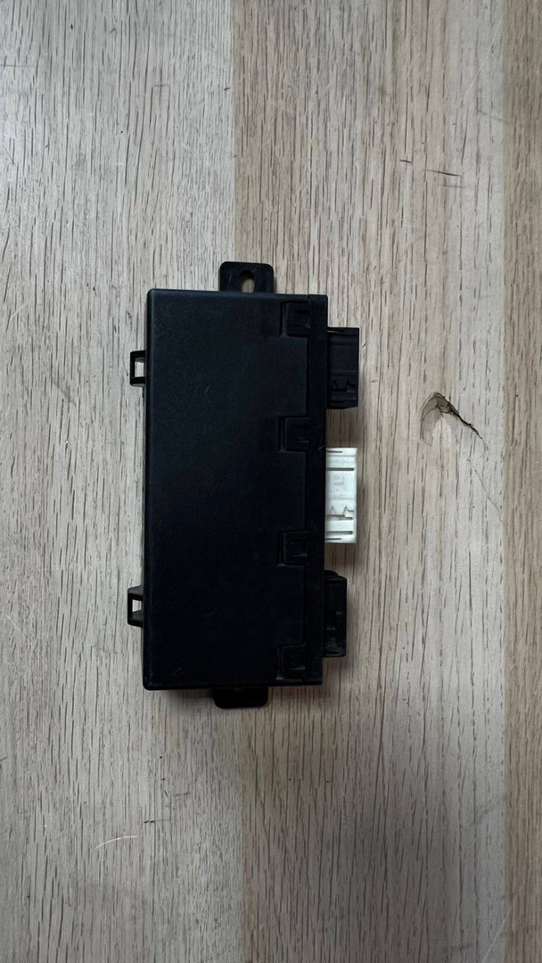 BMW Body Control Module 8378768 5 Series E39