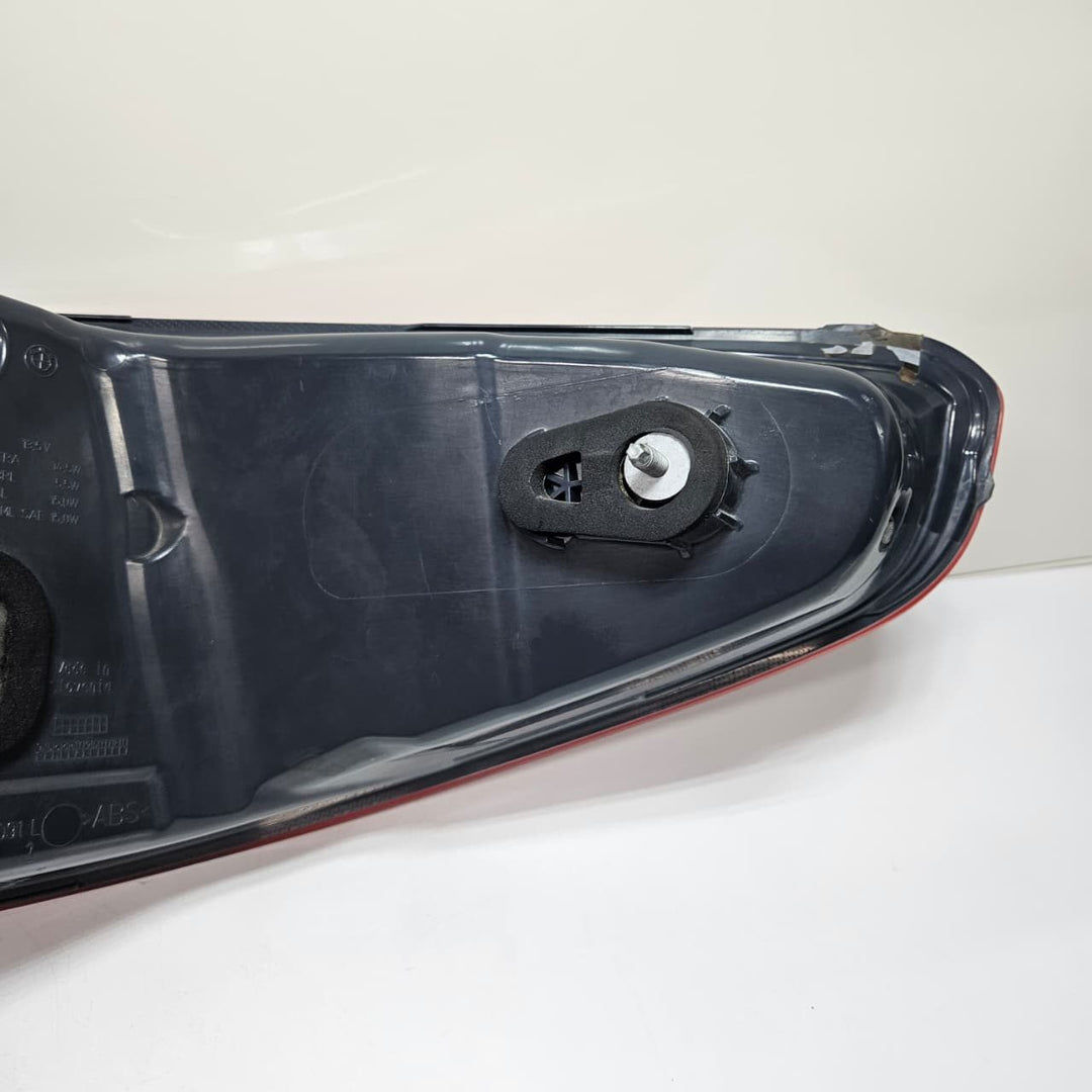 OEM BMW 5 Series F90 M5 G30 G38 Rear LEFT Side Taillight 7376463 OEM