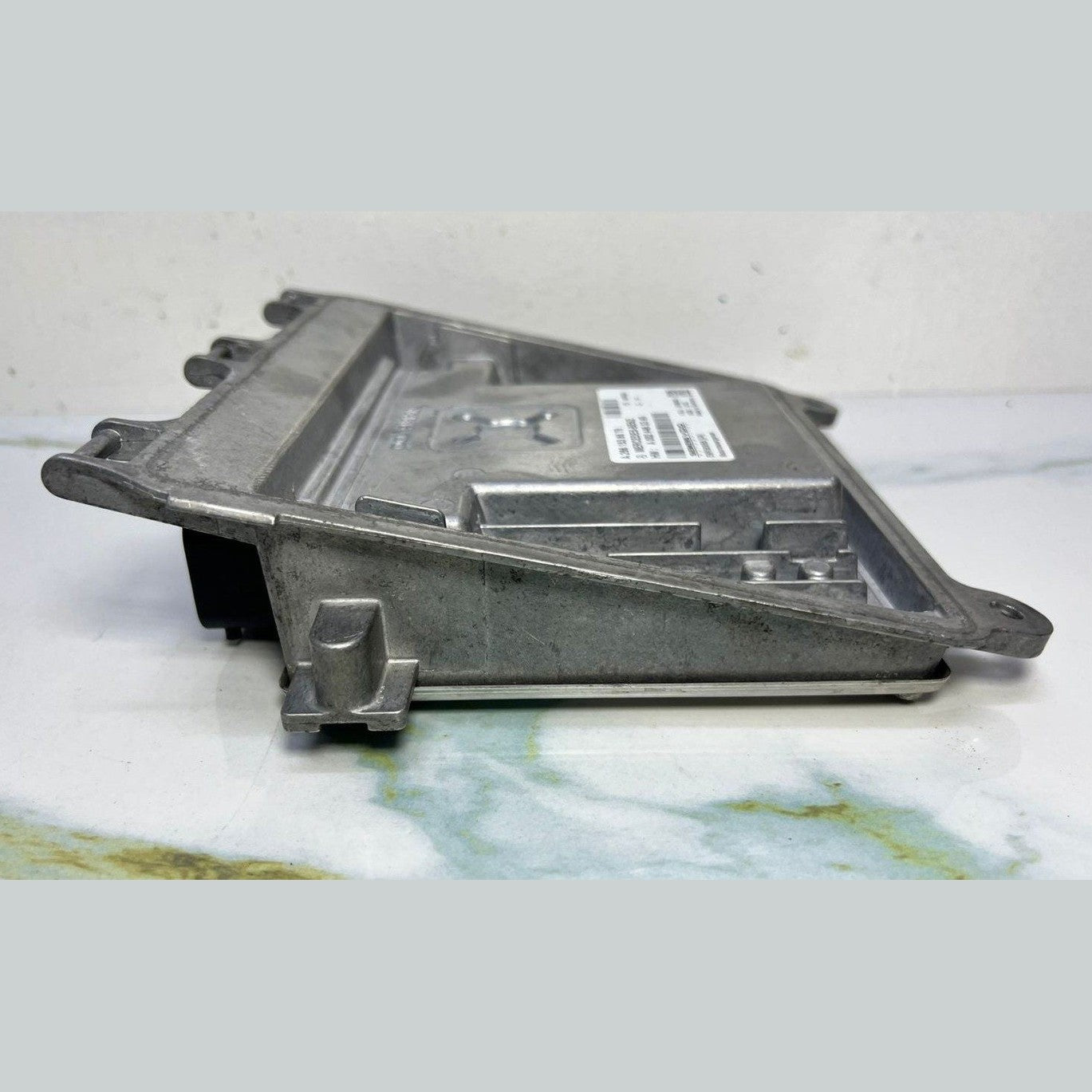 Mercedes-Benz Engine Control Module A 266 153 86 79