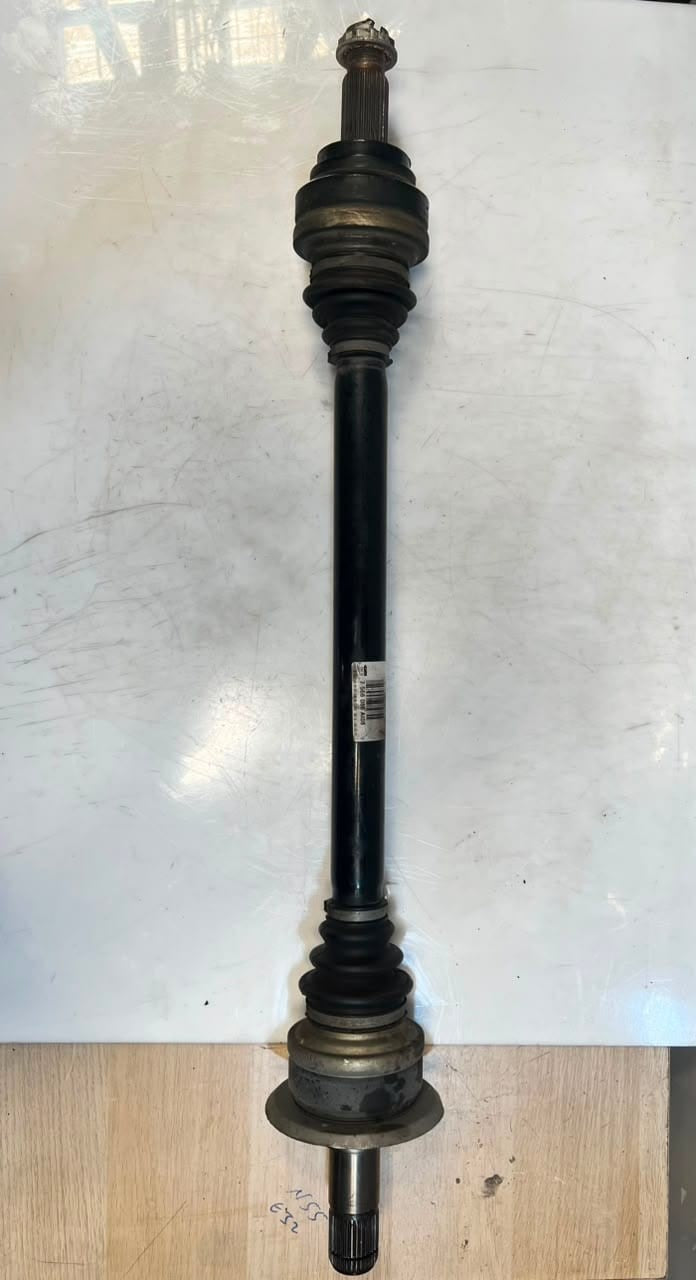 BMW 550i F03 F04 F01 F02 7-Series 650i 750iGT Rear Right Axle Shaft 7566086