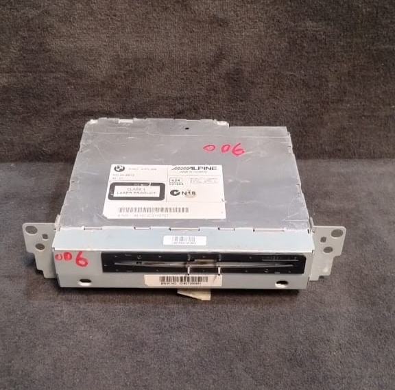 BMW F10 / F11 520D  N47D20C RADIO CD PLAYER AUDIO  TOURING AUTO - 9272006