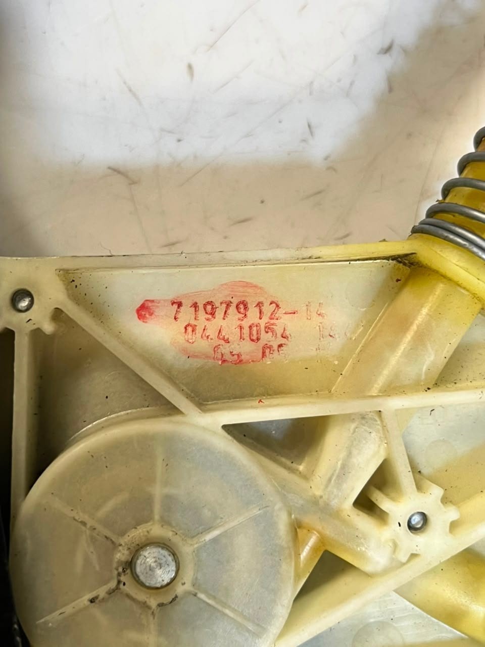 BMW 5' F07 GT Front Right Window Regulator With Motor 7197912 OEM