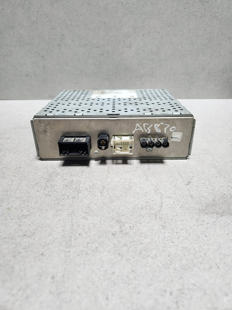 2011-2014 Mercedes-Benz C180 Digital Radio Tv Tuner A2129000017 W212 and C-Class