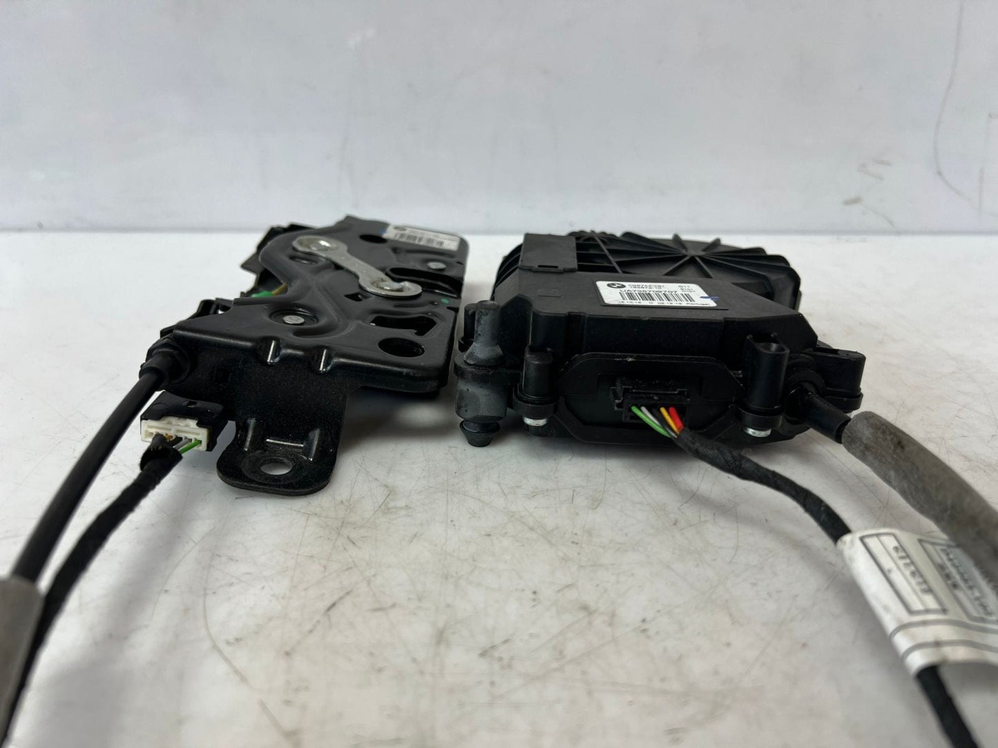 2016-2021 BMW 740i 7' G11 G12  750i, M760i Trunk Latch Lock Actuator 7357097 OEM