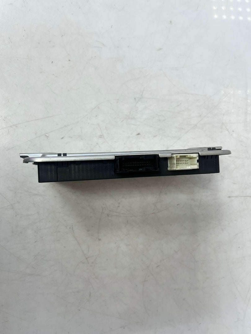 2011-2017 BMW F01 F02 F03 F04 F10 F07 F12 740i Footwell Control Module 9232178