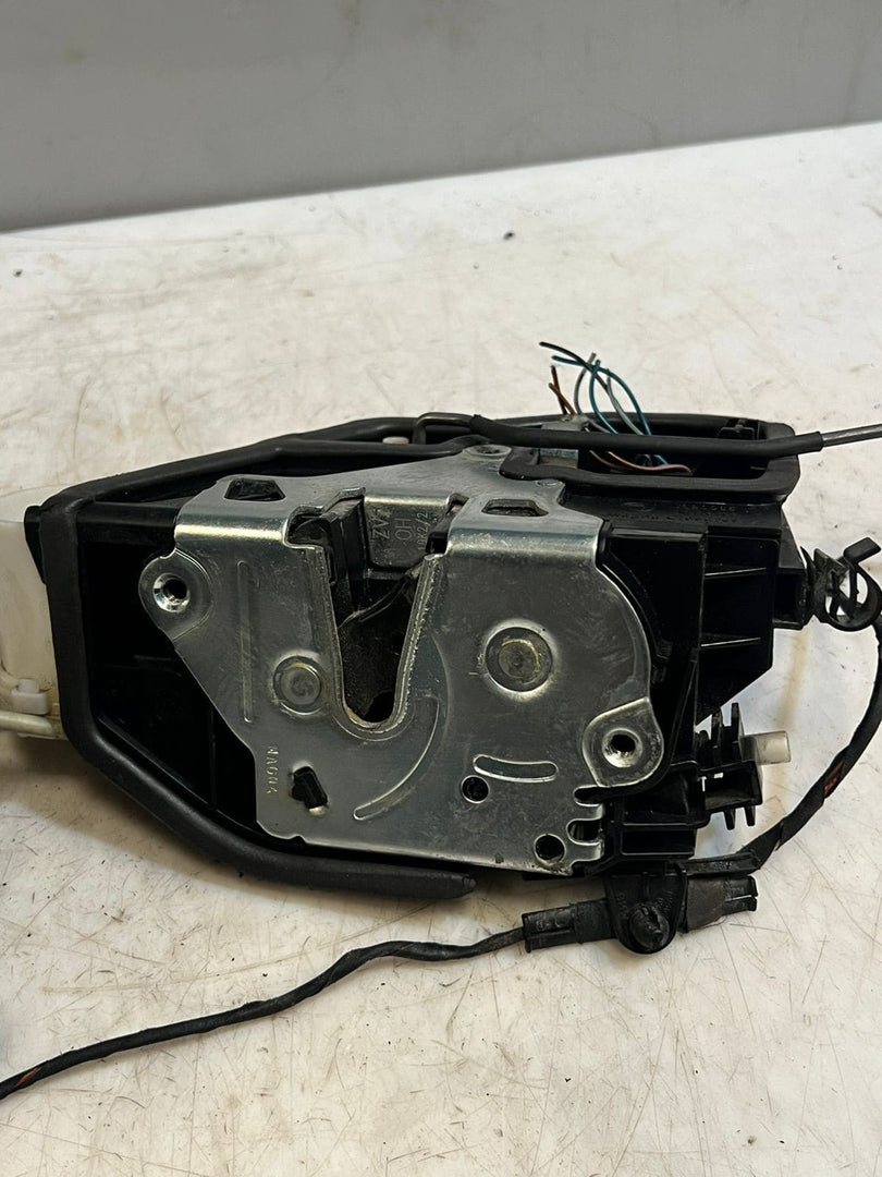 BMW X6 E71 Front Left SIDE Door Lock Actuator 7318409 OEM