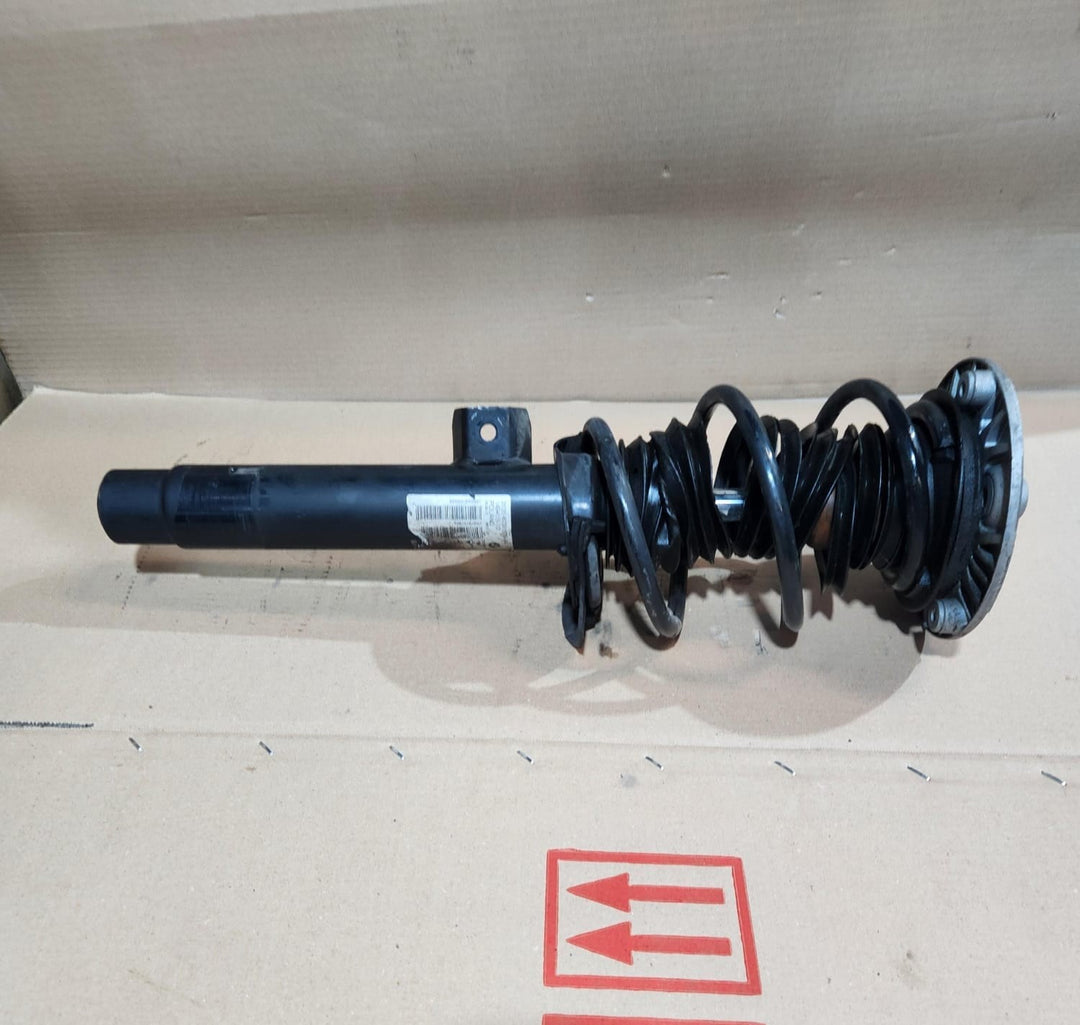 2012-2016 BMW 328i Front Shock Absorber With Coil Spring 6791579 F30 F31