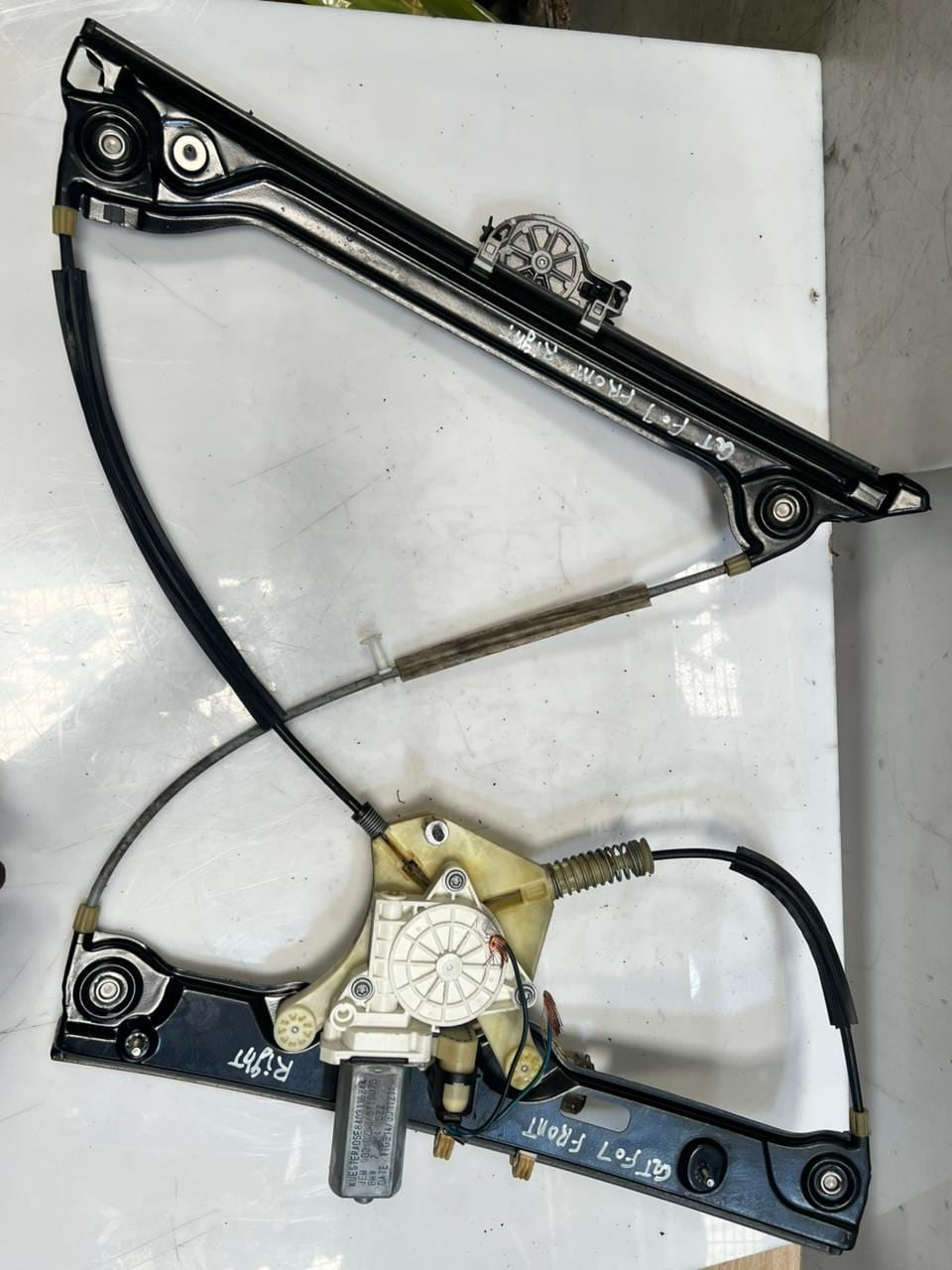 BMW 6' F07 GT F06 Window Regulator With Motor Front Right 7275398 OEM