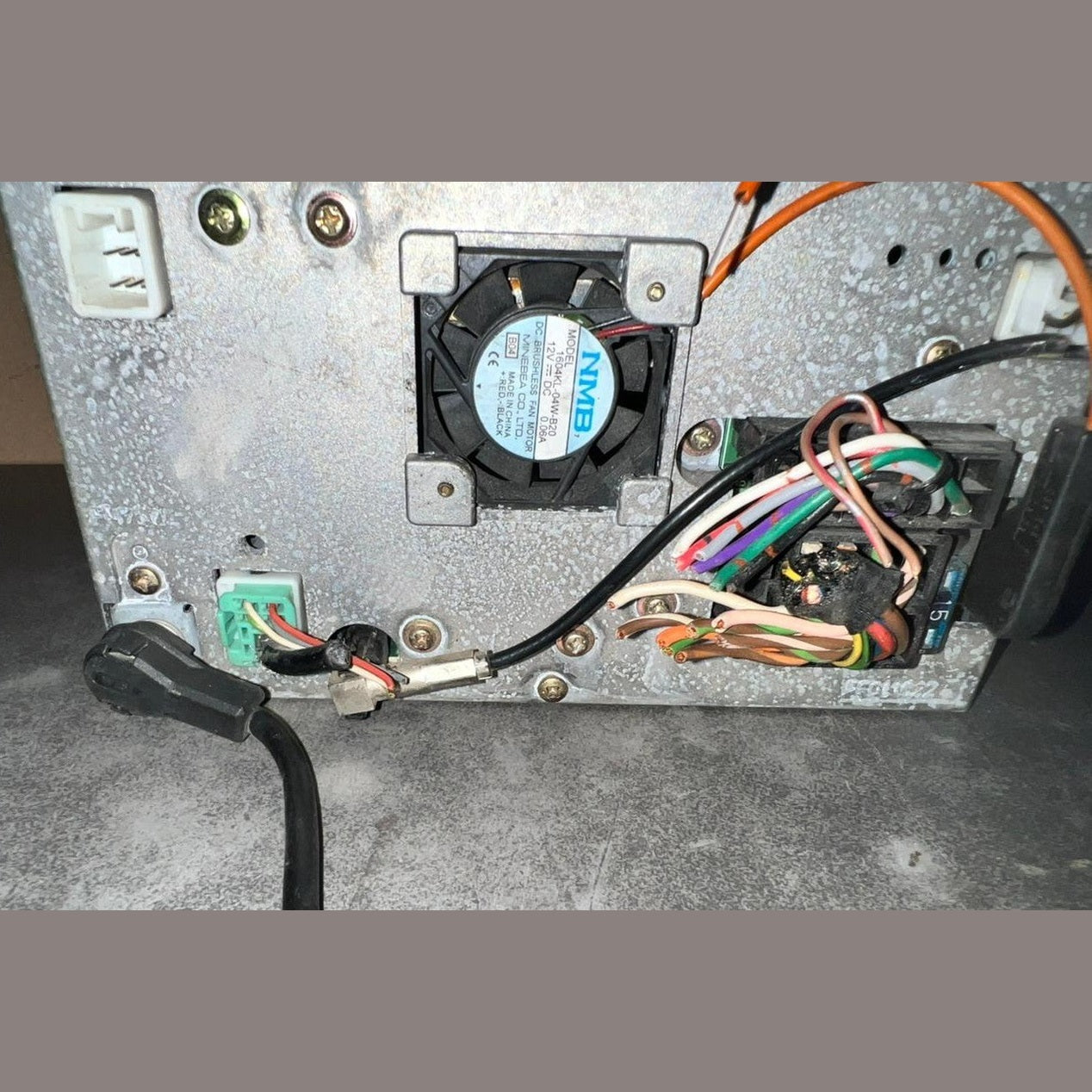 2003-2006 Mercedes W203 C-Class Radio Audio Head Unit CD Player A203 8272342 OEM