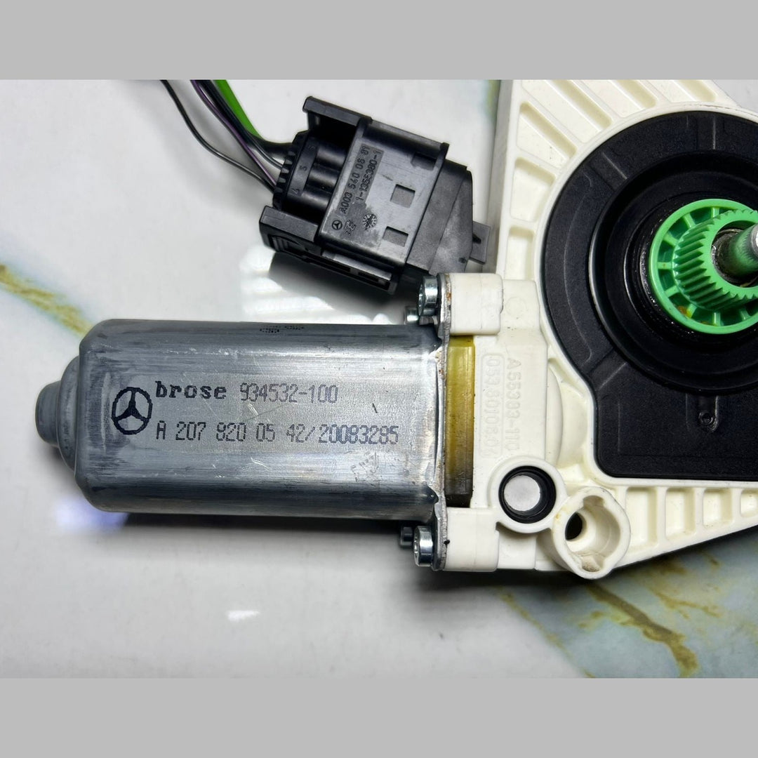 10-14 Mercedes-Benz W207 E-Class  Window Motor Front Left Side A207 8200542 OEM