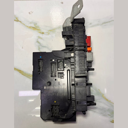 Mercedes-Benz Rear Sam Fuse Box Relay Module 204 900 52 01 W204 C-Class