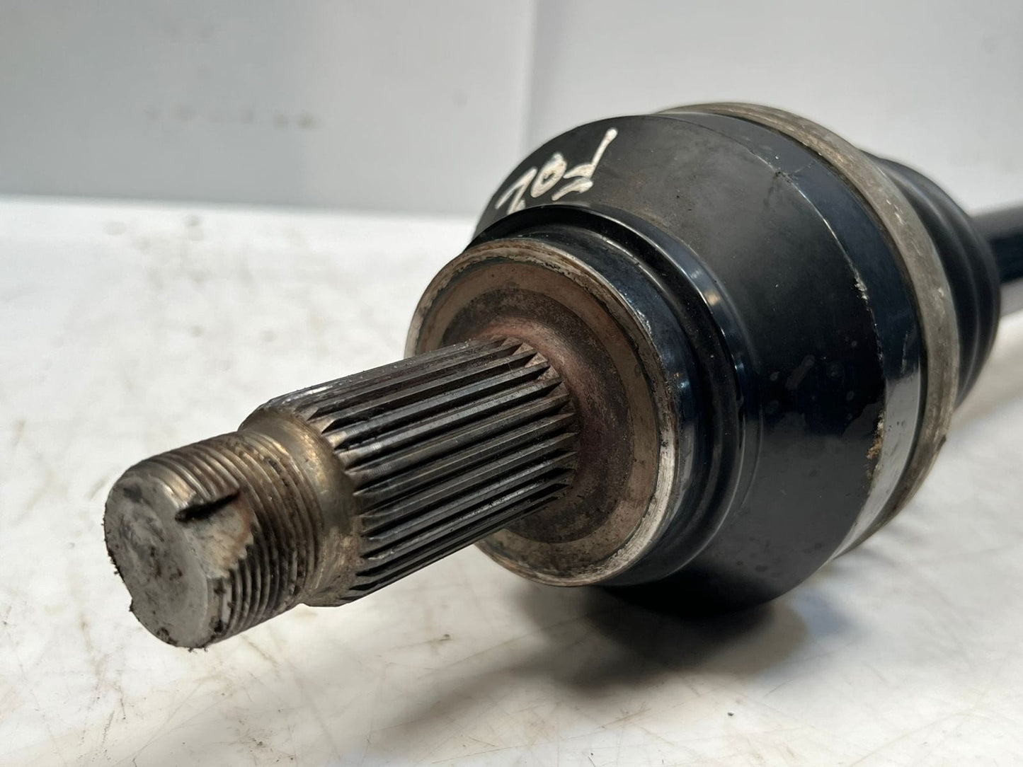 2013-15 BMW 7' F01 F03 F04 F02 Active Hybrid 7 Rear Right CV Axle Shaft 7566078